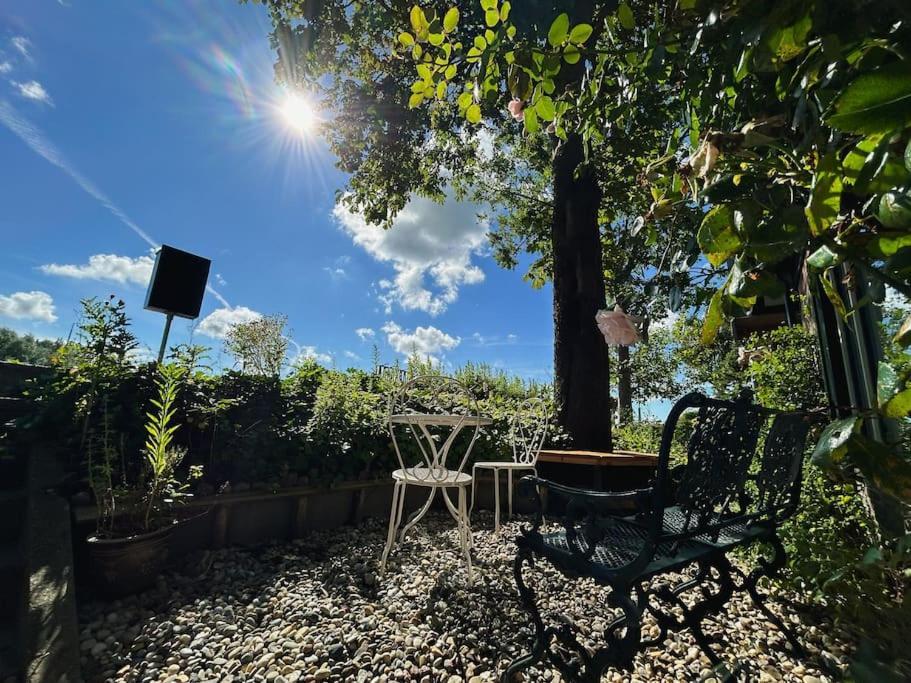 Onder De Kastanje! Villa Koedijk Bagian luar foto